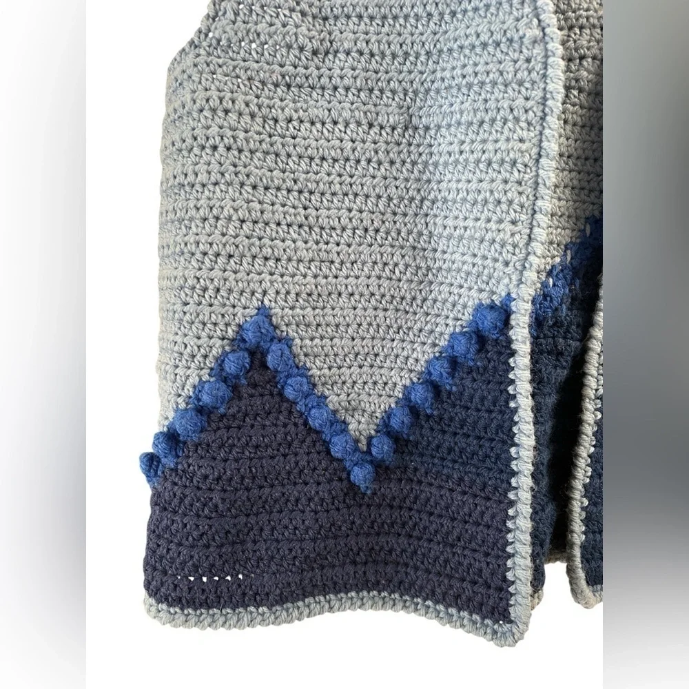 Hand knit blue cardigan sweater vest two toned - Picture 3 of 4